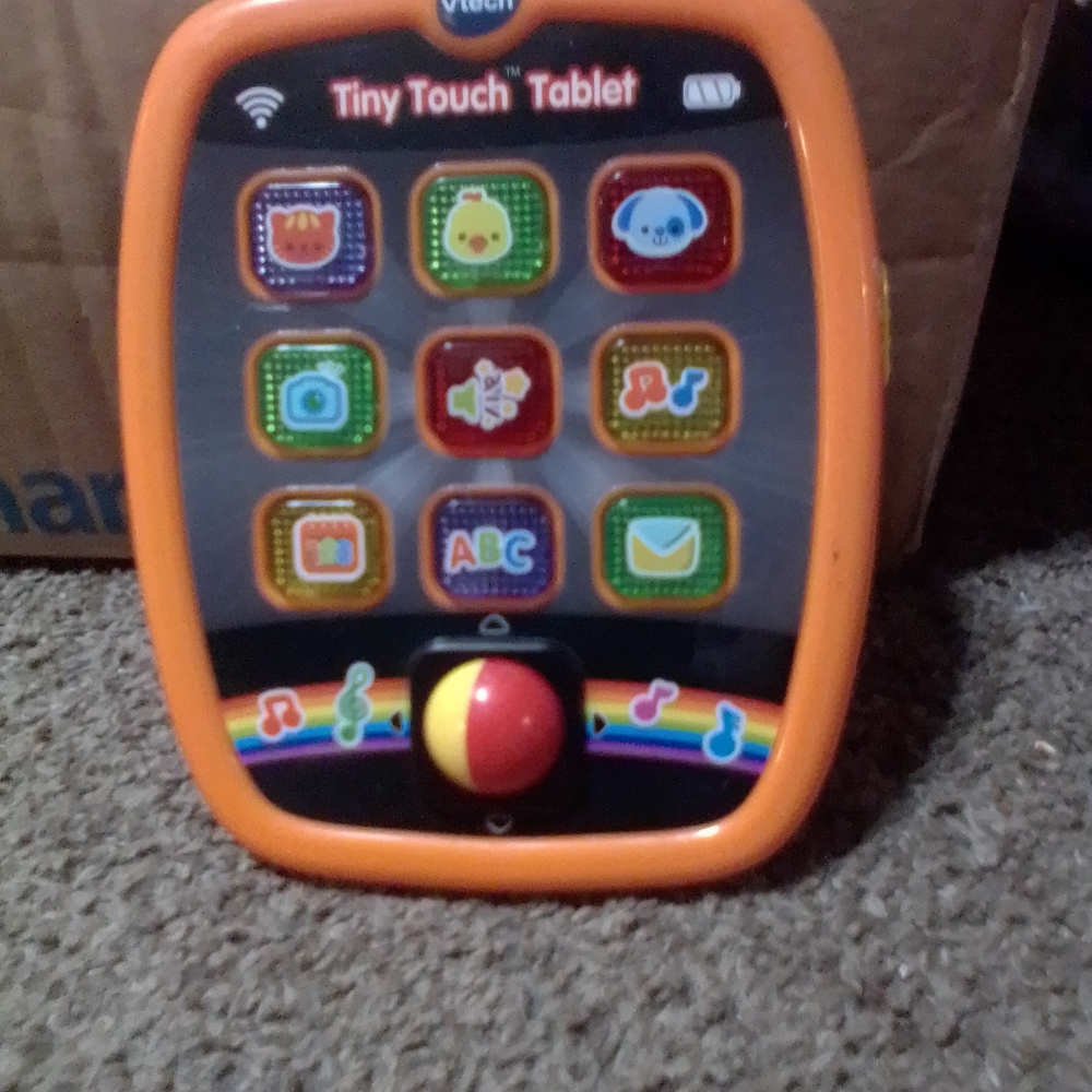 VTech Tiny Touch Tablet - Picture 3 of 3